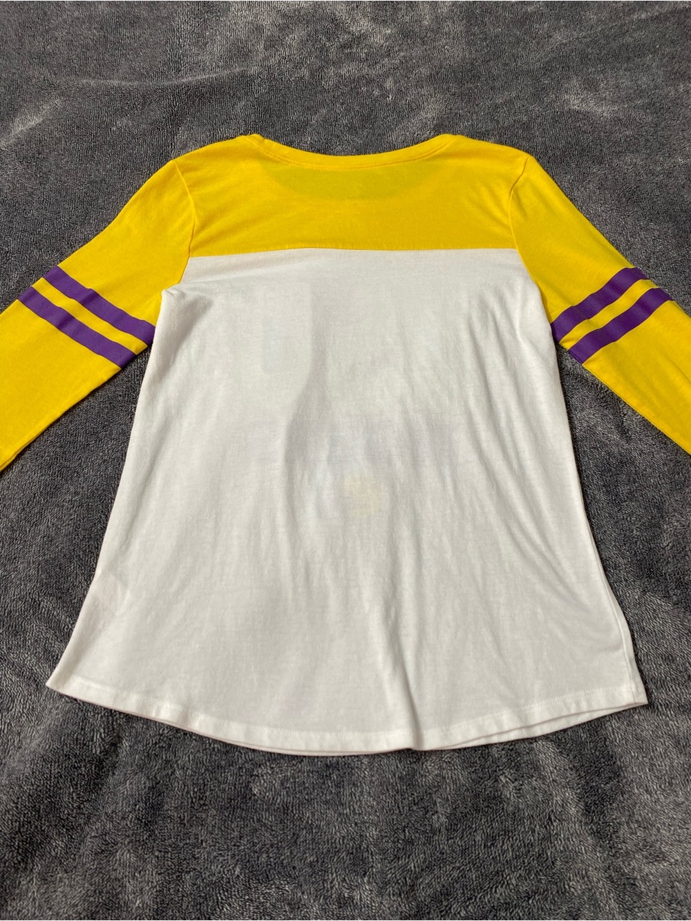 5th & Ocean LSU Tigers Sequin Long Sleeve Raglan Tee Jersey Yellow White Kids 16 - Picture 3 of 8